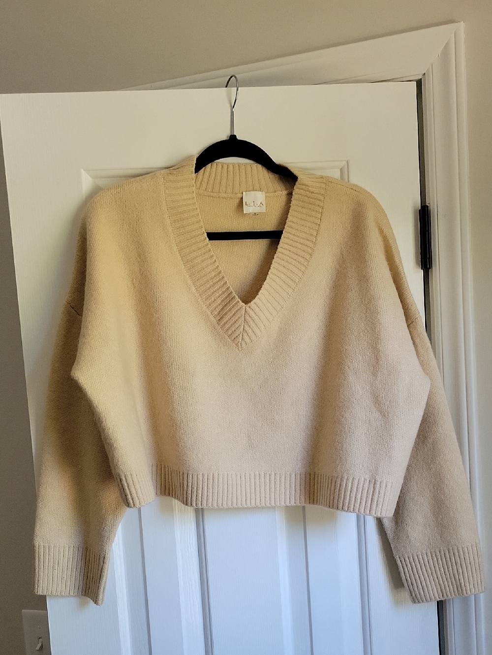 Beige V-Neck Cropped Sweater